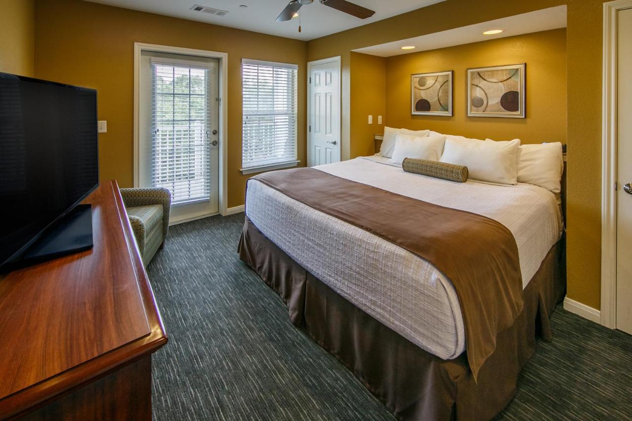 Two-Bedroom Villa at Holiday Inn Club Vacations Hill Country Resort Canyon LK, an IHG Hotel