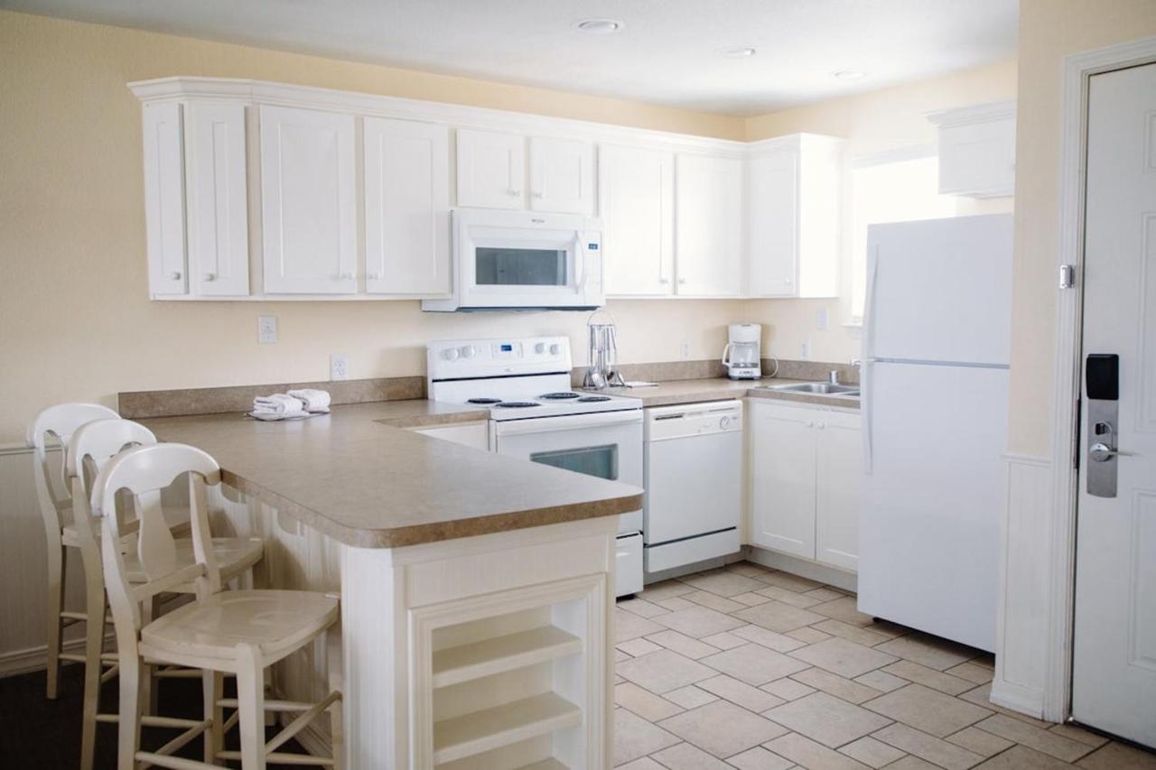 Two-Bedroom Villa Grand with Two King Beds at Holiday Inn Club Vacations Hill Country Resort Canyon LK, an IHG Hotel