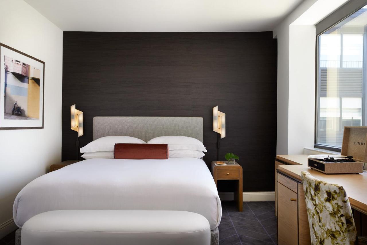 Essential Queen Room at Kimpton Alton Fisherman's Wharf by IHG