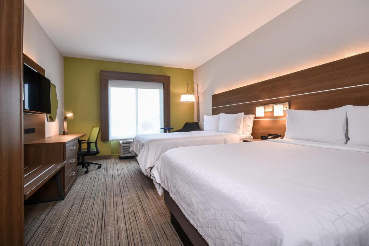 | Holiday Inn Express Charlotte Southeast - Matthews, an IHG Hotel