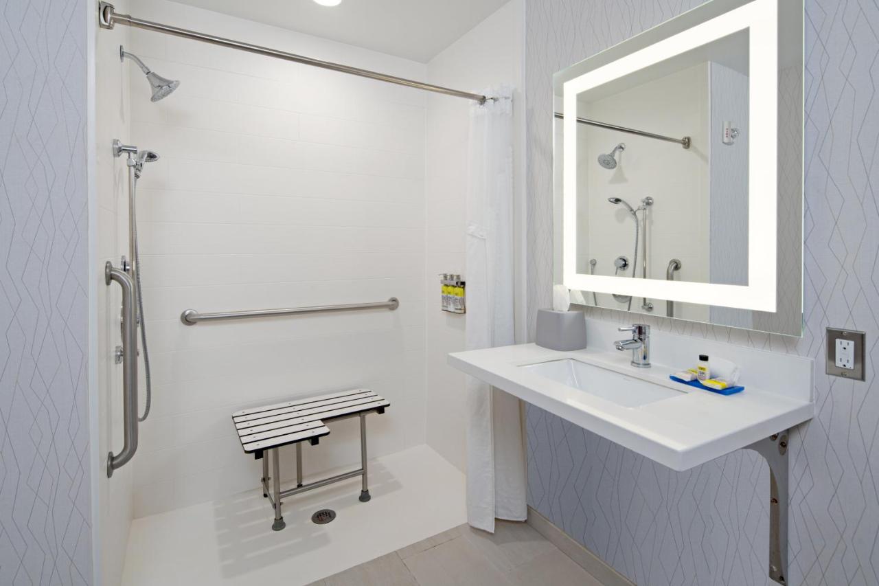 King Room with Mobility Accessible Roll In Shower - Non-Smoking at Holiday Inn Express Hotel & Suites Atascadero by IHG