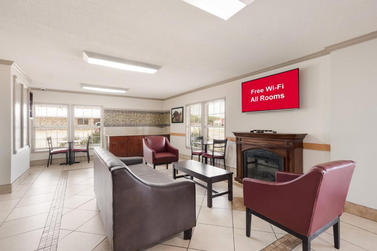  | Red Roof Inn College Station