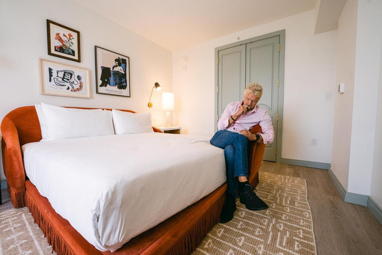 Deluxe King Room at Virgin Hotels New Orleans