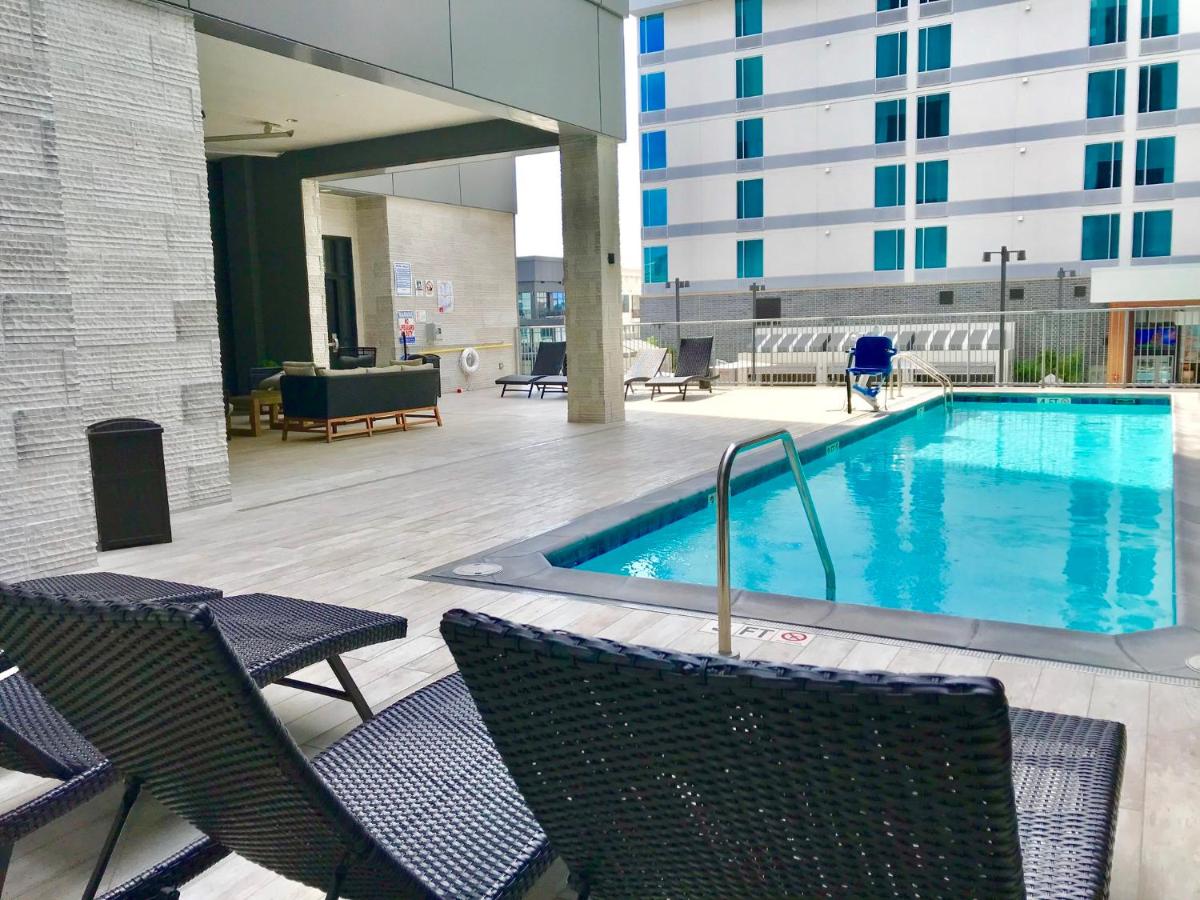  | Holiday Inn and Suites Nashville Dtwn - Conv Ctr
