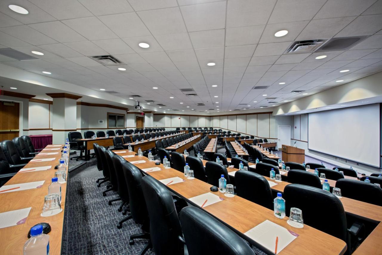 | Crowne Plaza Hotel Philadelphia - King of Prussia, an IHG Hotel