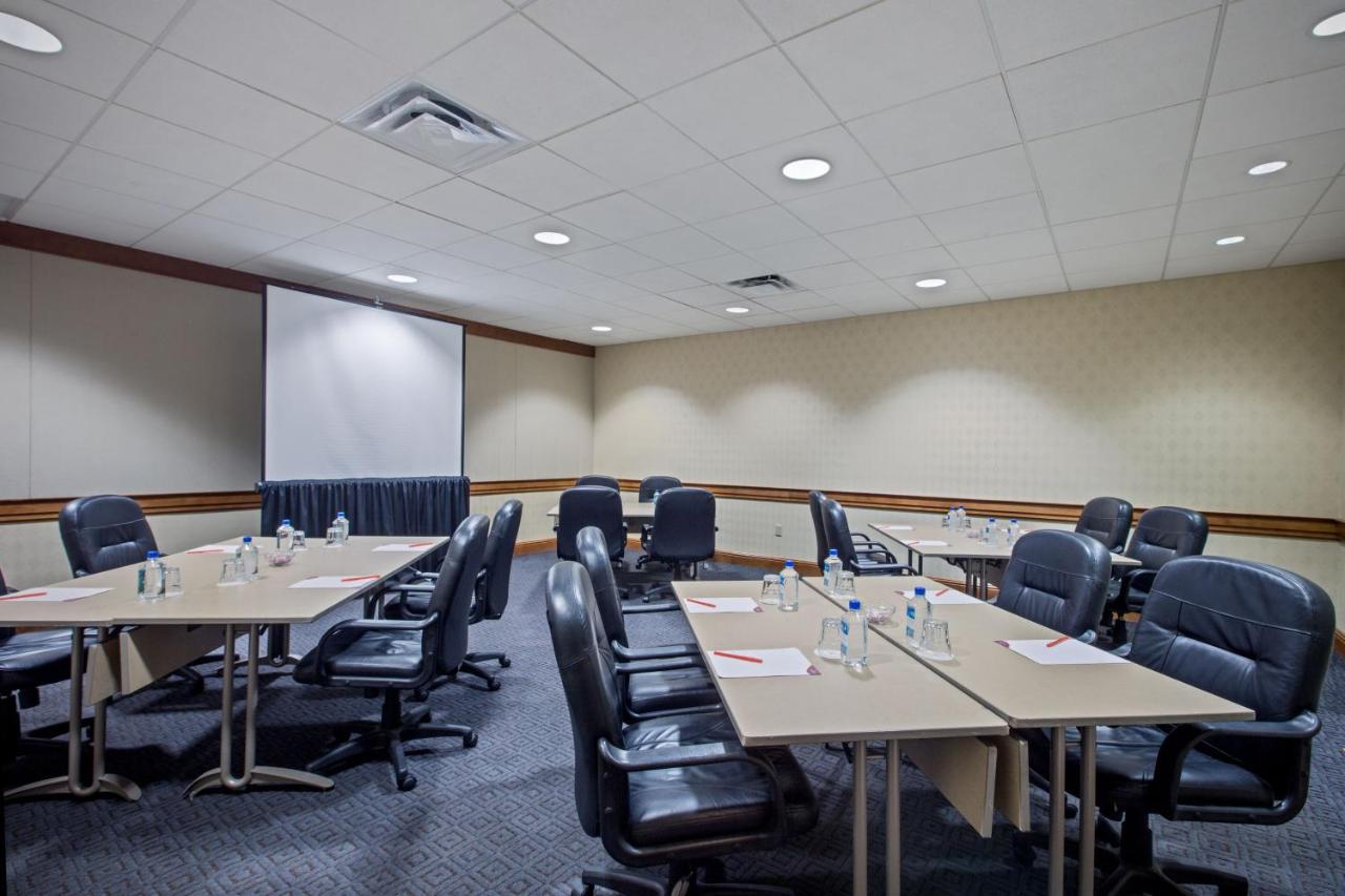 | Crowne Plaza Hotel Philadelphia - King of Prussia, an IHG Hotel