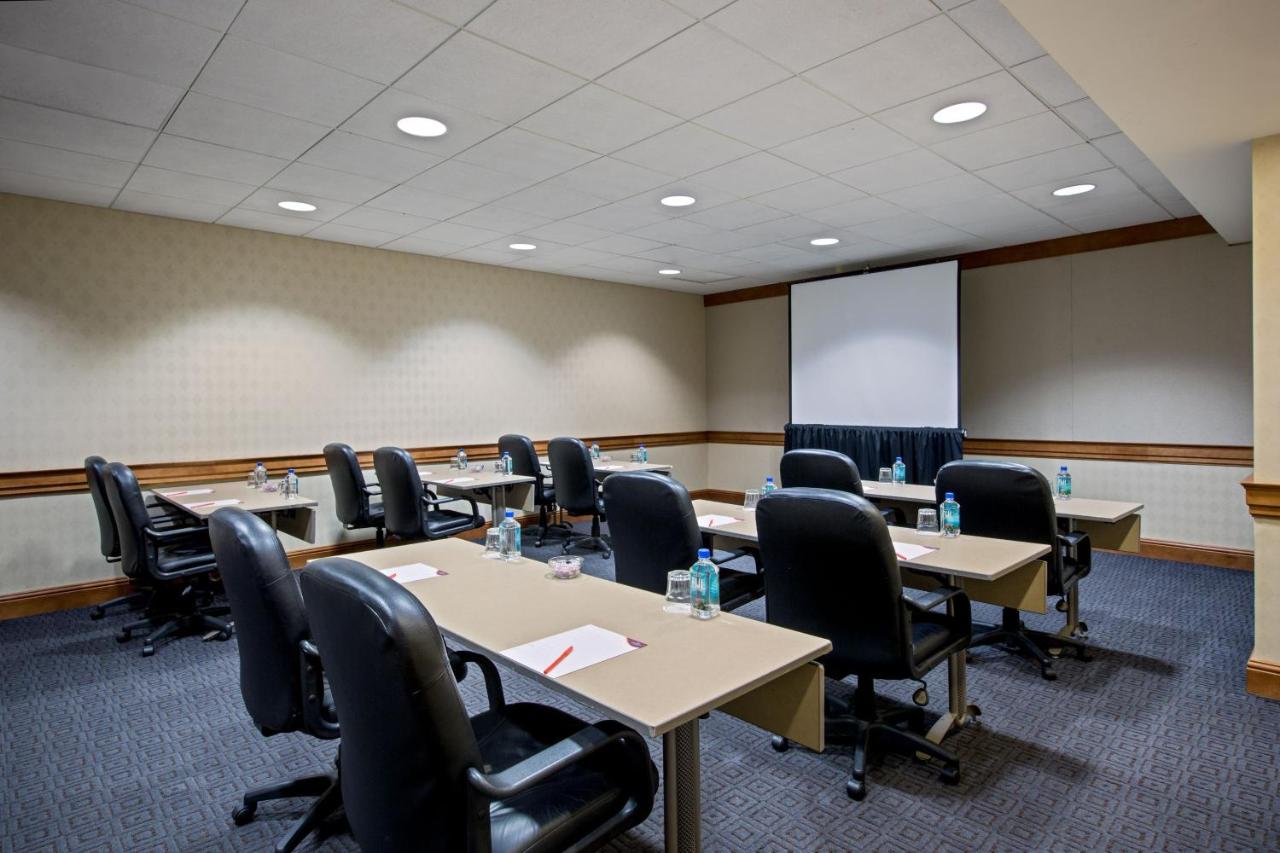 | Crowne Plaza Hotel Philadelphia - King of Prussia, an IHG Hotel