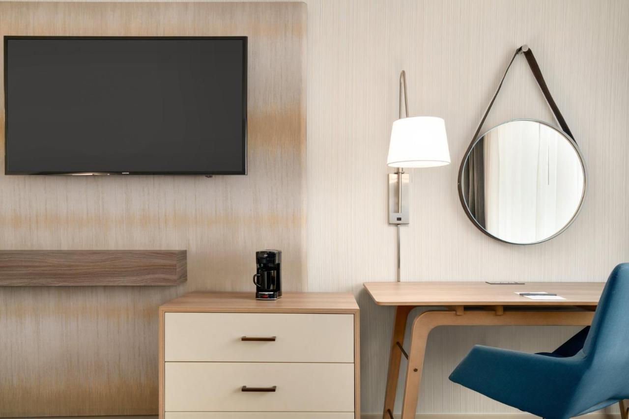 | Crowne Plaza Hotel Philadelphia - King of Prussia, an IHG Hotel