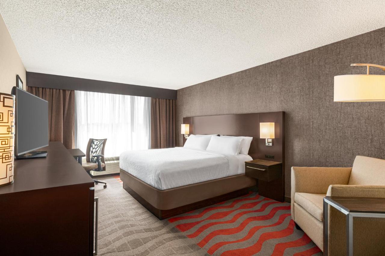King Room at Holiday Inn Boston - Cambridge Area by IHG