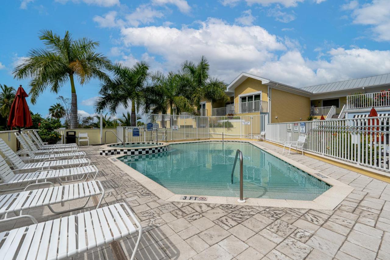 | Harbour House at the Inn 318