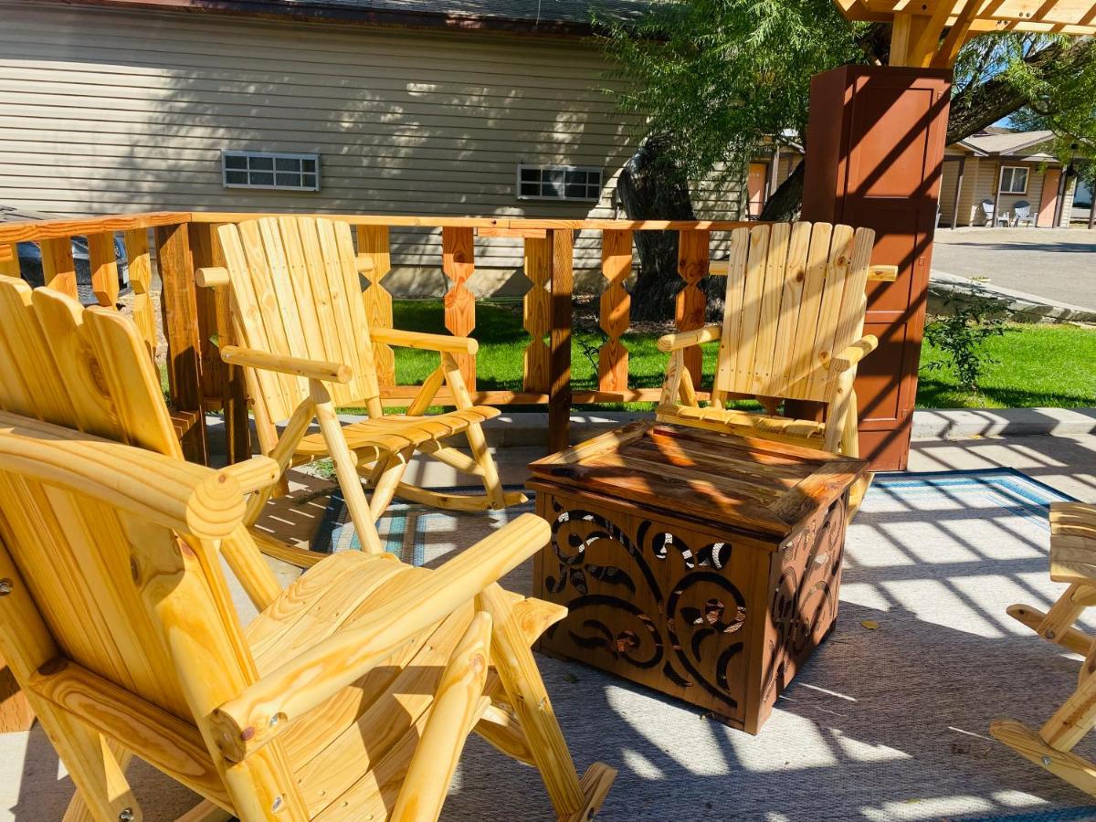 | Moosehead Lodge