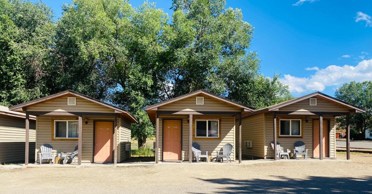 | Moosehead Lodge