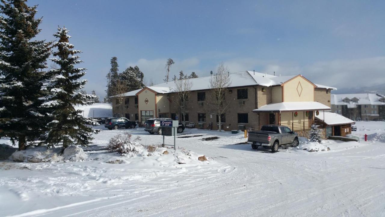 | New Summit Inn