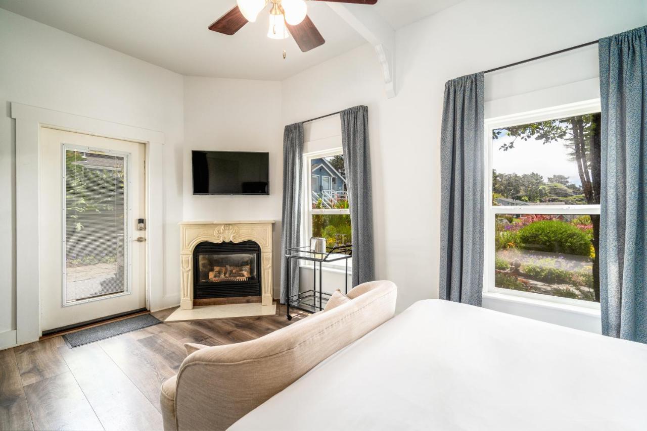  | Agate Cove Inn