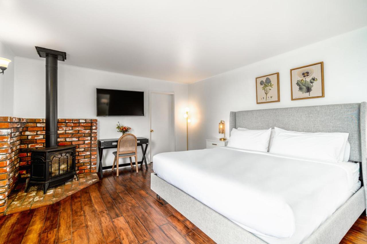  | Agate Cove Inn