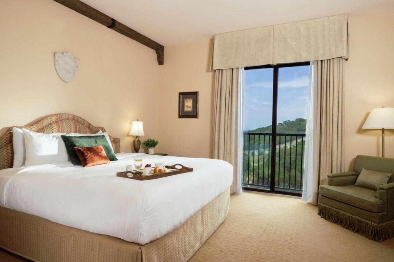 King Room - Disability Access at Hotel Viata