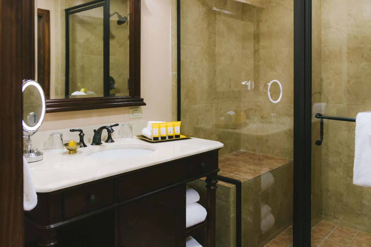 Superior Double Room at Hotel Viata