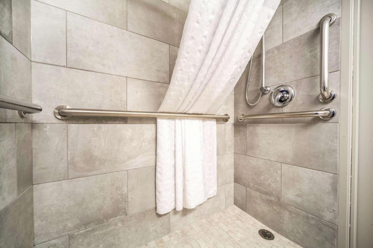 | Suburban Studios I-80 Grand Island