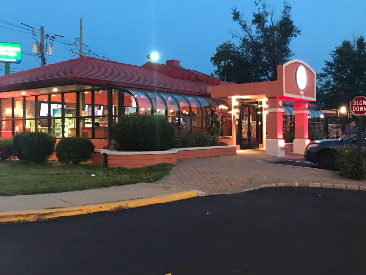 | Days Inn by Wyndham Nanuet / Spring Valley