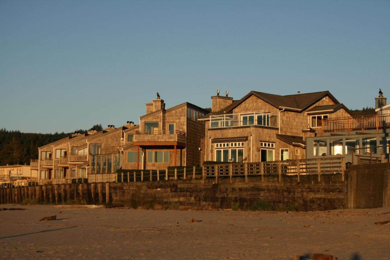 Flagship - Ocean Front Two Bedroom Suite at The Waves