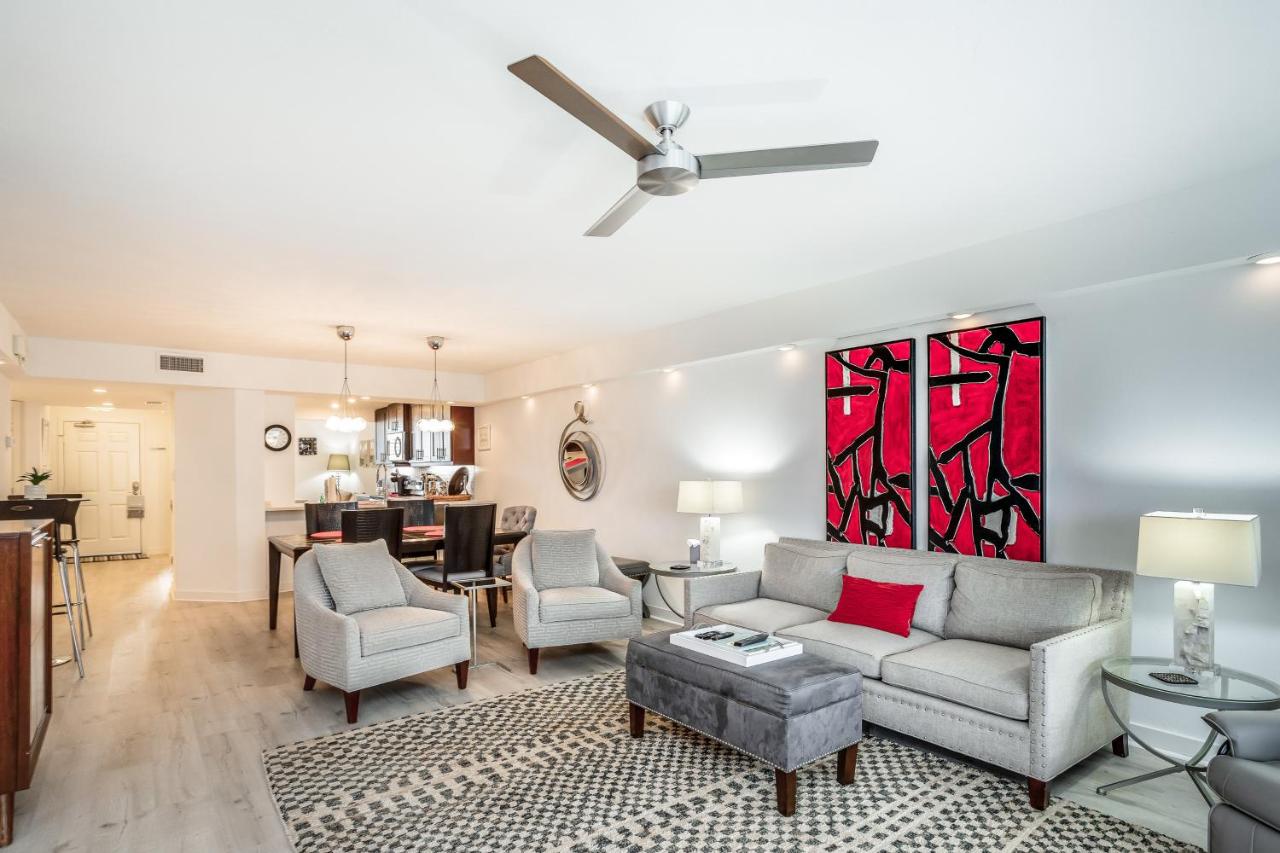 | Vanderbilt Luxury Landing