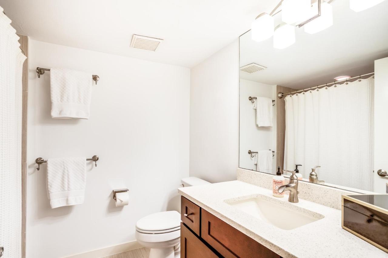 | Vanderbilt Luxury Landing