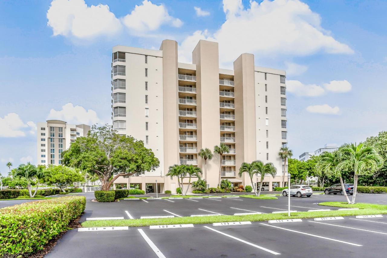 | Vanderbilt Luxury Landing