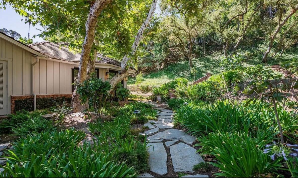  | 10 Million Dollar Private Estate
