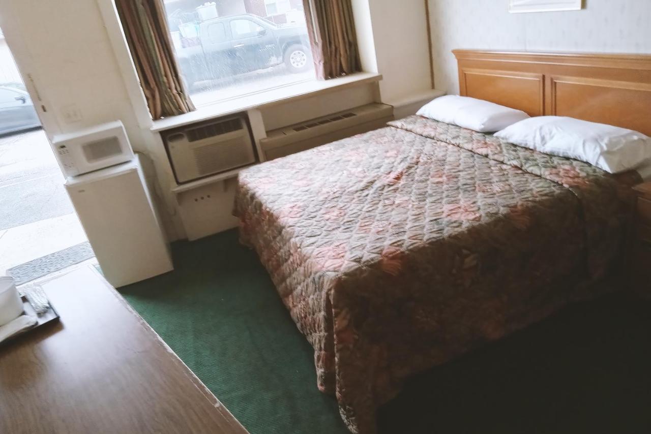 | Blue Way Inn & Suites Winfield
