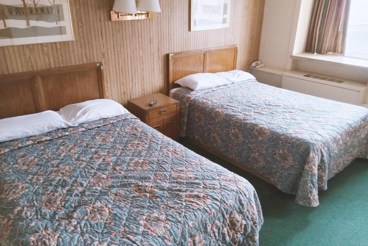 | Blue Way Inn & Suites Winfield