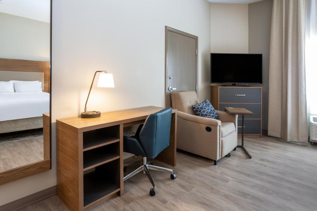Queen Studio with Roll-In Shower - Disability Access - Non-Smoking at Candlewood Suites Grand Junction by IHG