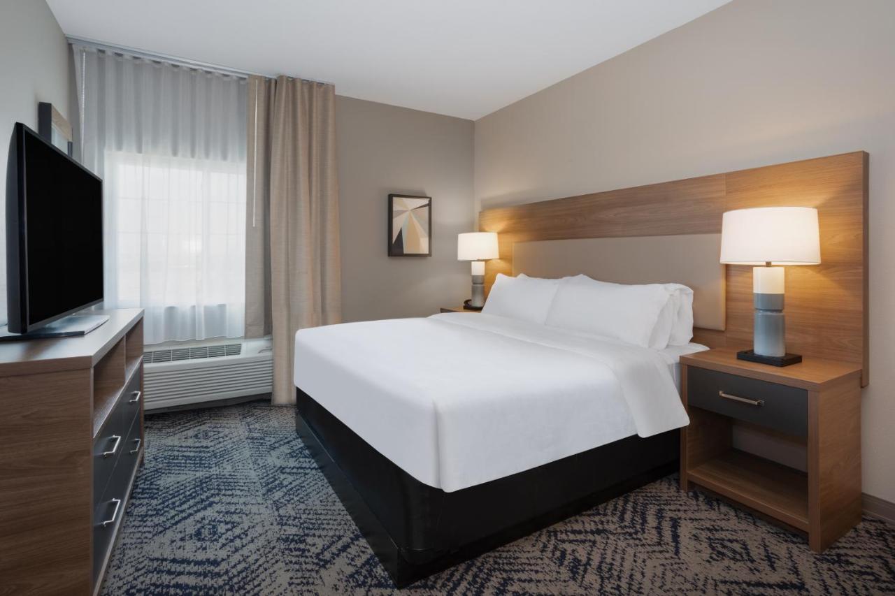One-Bedroom Queen Suite - Disability Access/Non-Smoking at Candlewood Suites Grand Junction by IHG