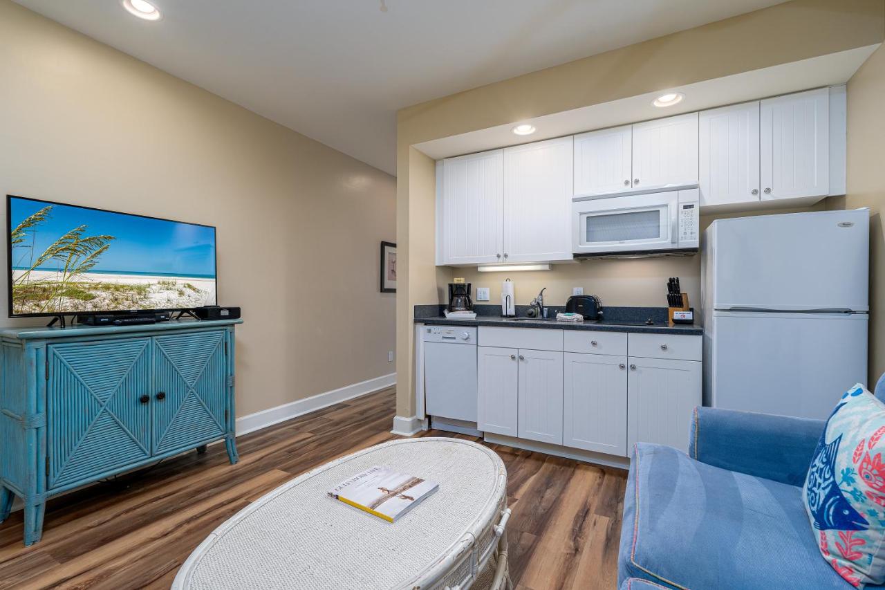 | Harbour House at the Inn 215