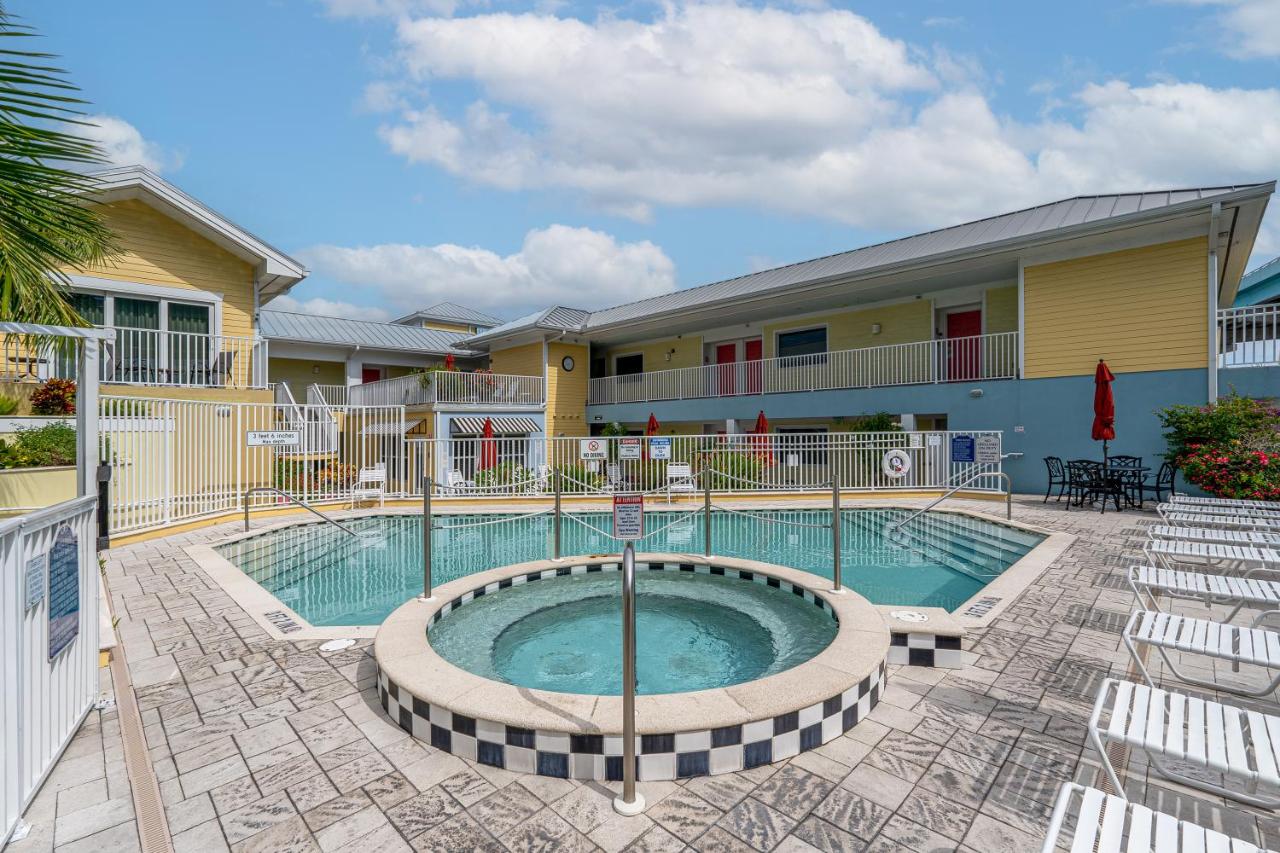 | Harbour House at the Inn 215
