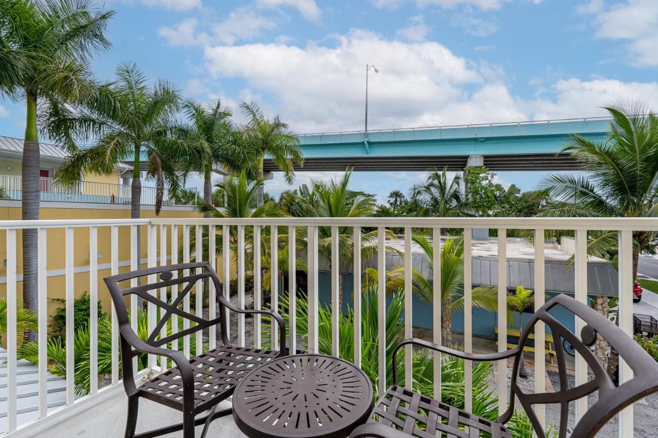 | Harbour House at the Inn 215