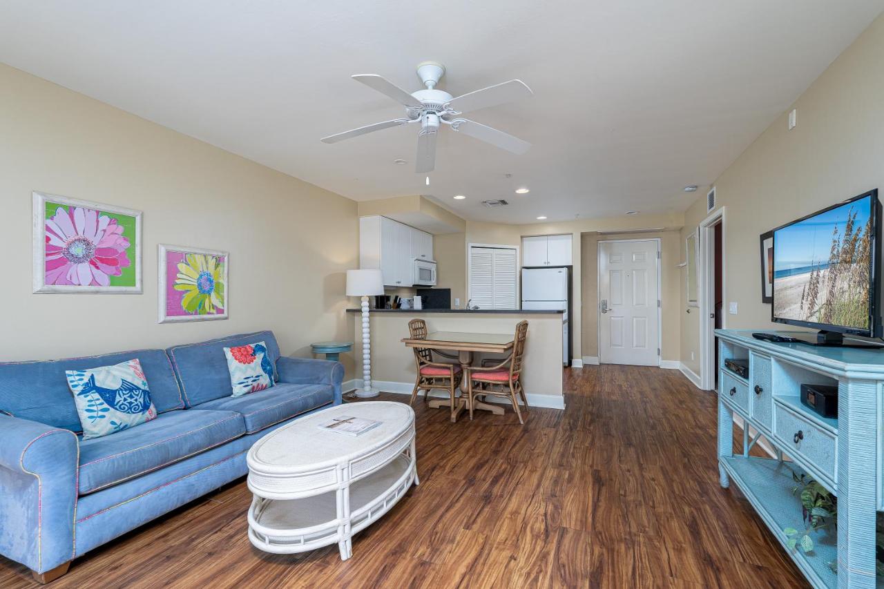 | Harbour House at the Inn 214