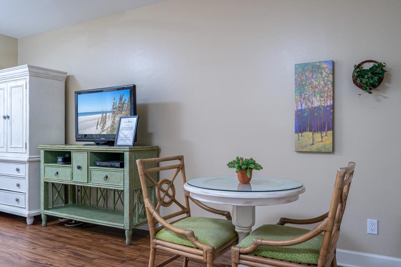 | Harbour House at the Inn 208