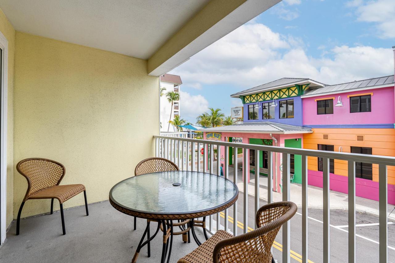 | Harbour House at the Inn 208