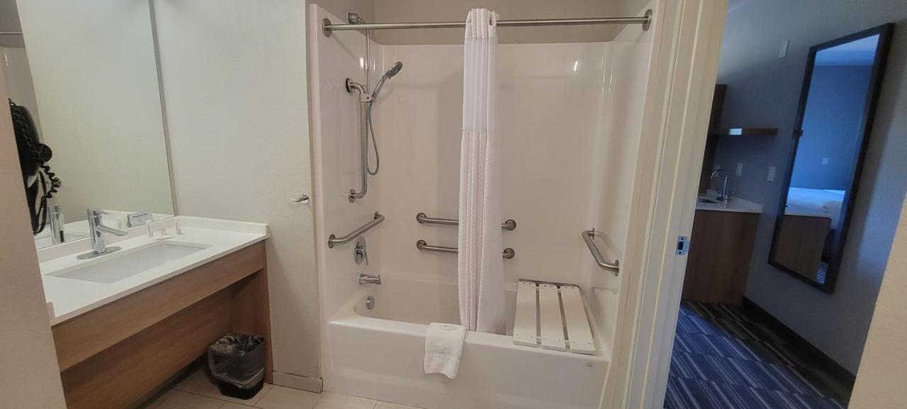  | Microtel Inn & Suites by Wyndham Fountain North