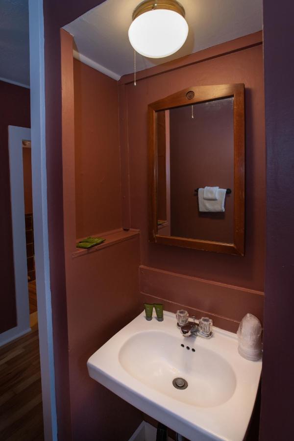 Suite with Spa Bath at Cranmore Mountain Lodge Bed & Breakfast