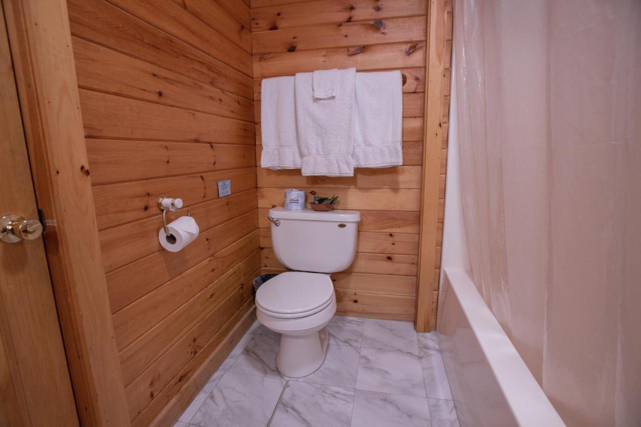 Two-Bedroom Suite - First Floor at Cranmore Mountain Lodge Bed & Breakfast