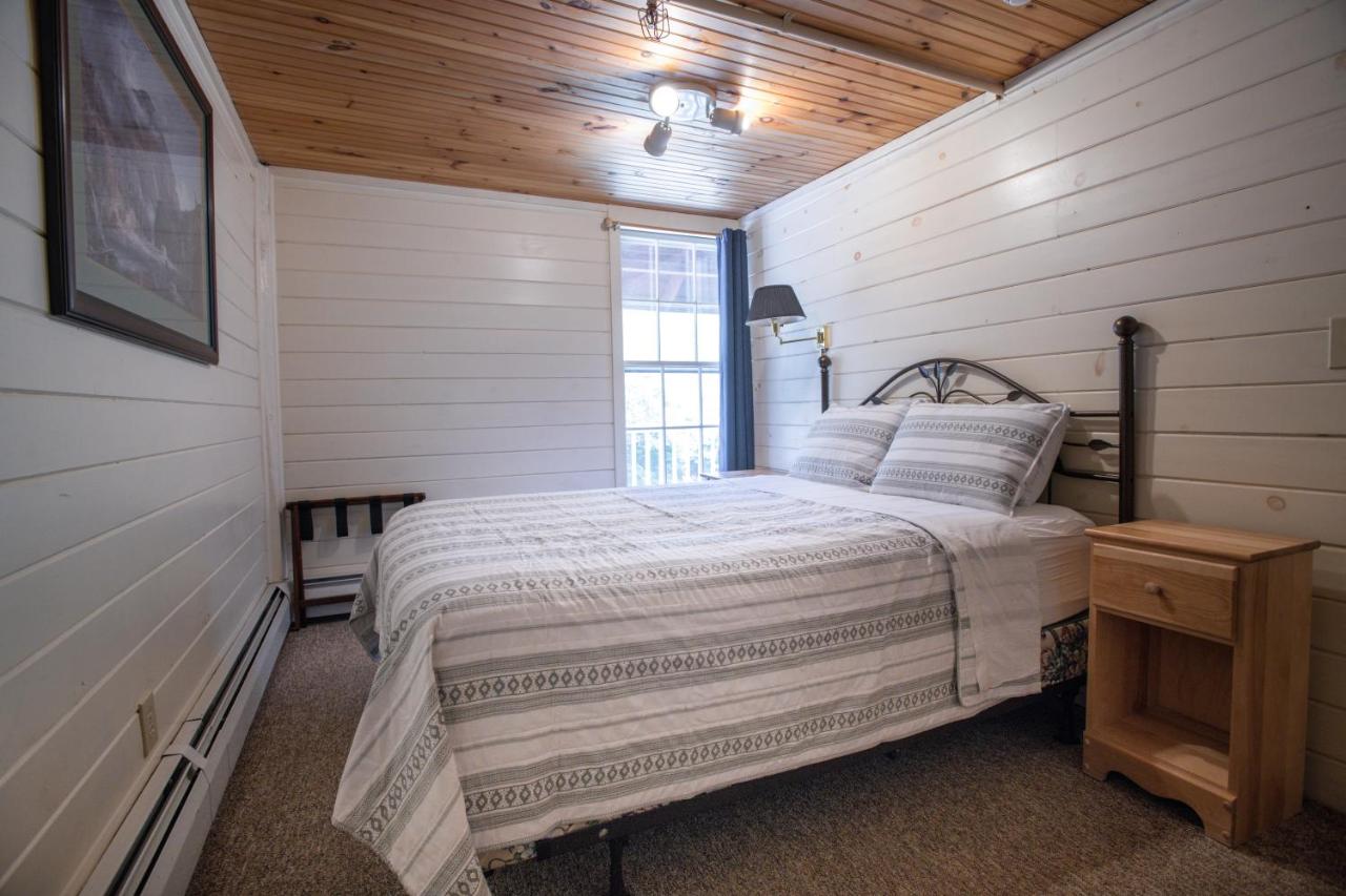 Two-Bedroom Suite - First Floor at Cranmore Mountain Lodge Bed & Breakfast