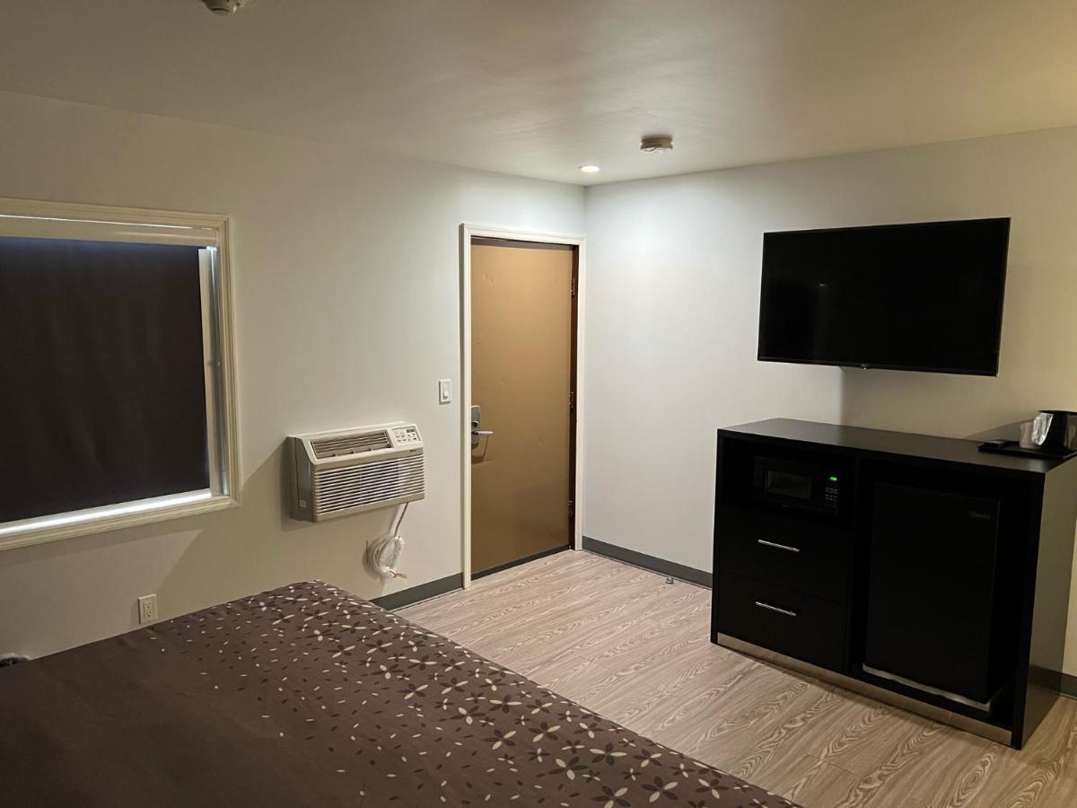 | 112 Motel