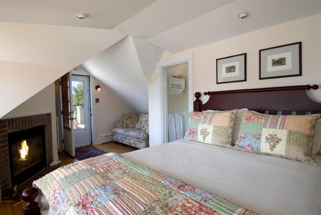 | Revere Guest House