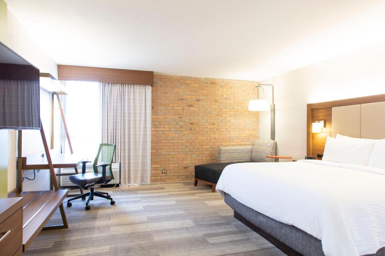 Executive King Room - Non-Smoking at Holiday Inn Express San Antonio-Airport by IHG