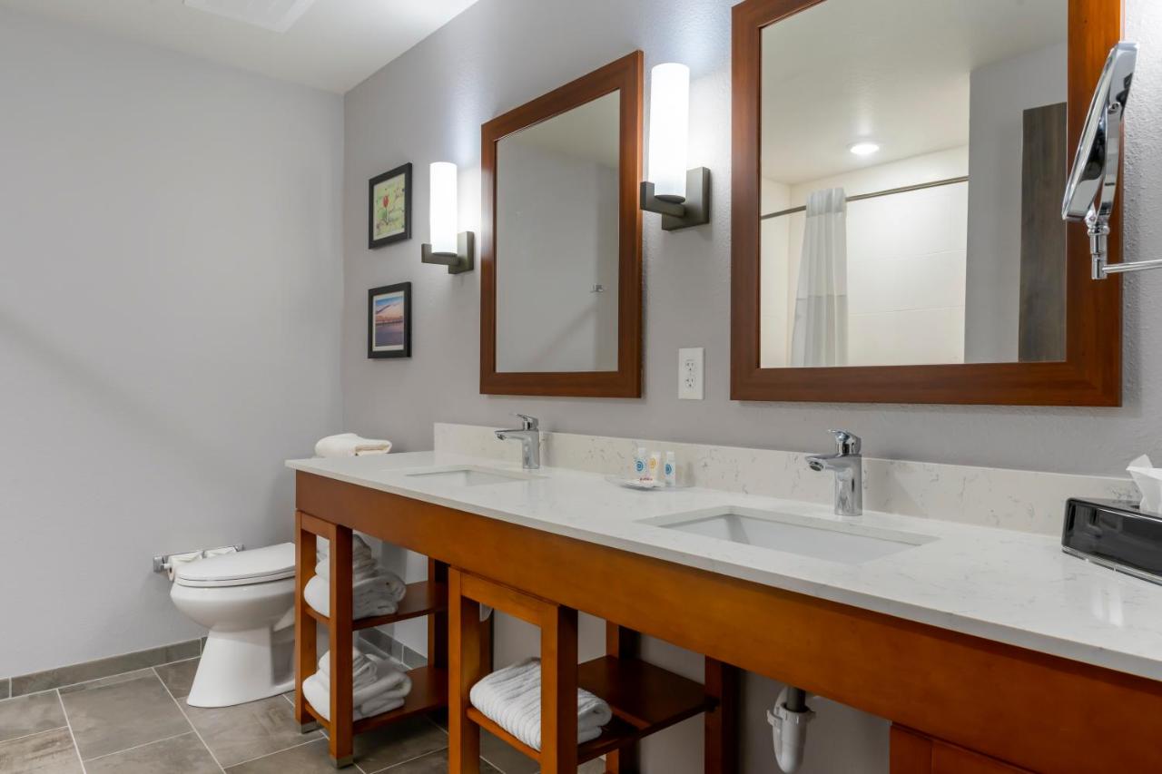One Room Suite with Two Queen Beds and Sofa bed - Non Smoking at Comfort Suites Paducah Mall Area