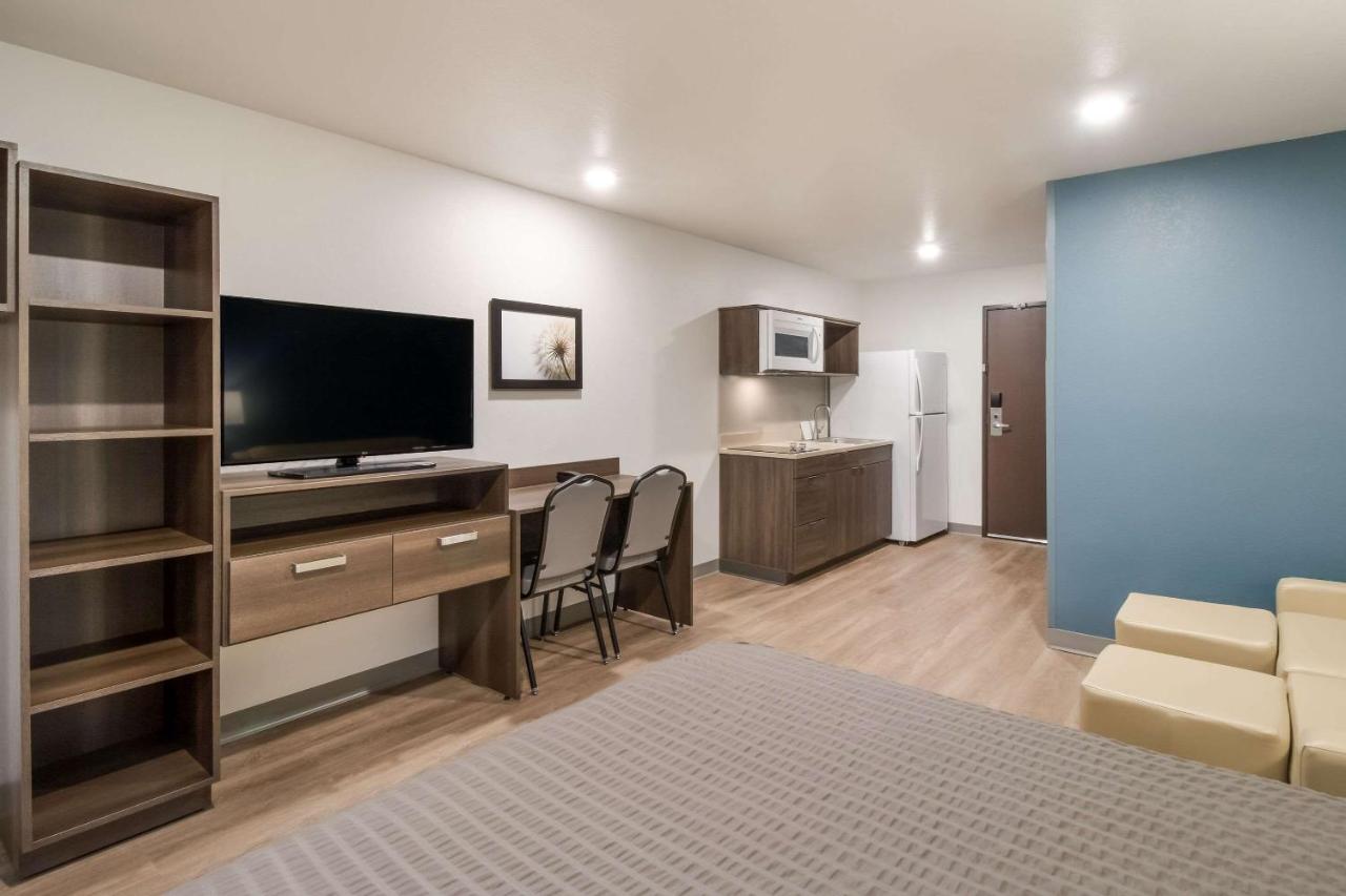 Standard King Room - Non Smoking at Woodspring Suites Mesa Chandler