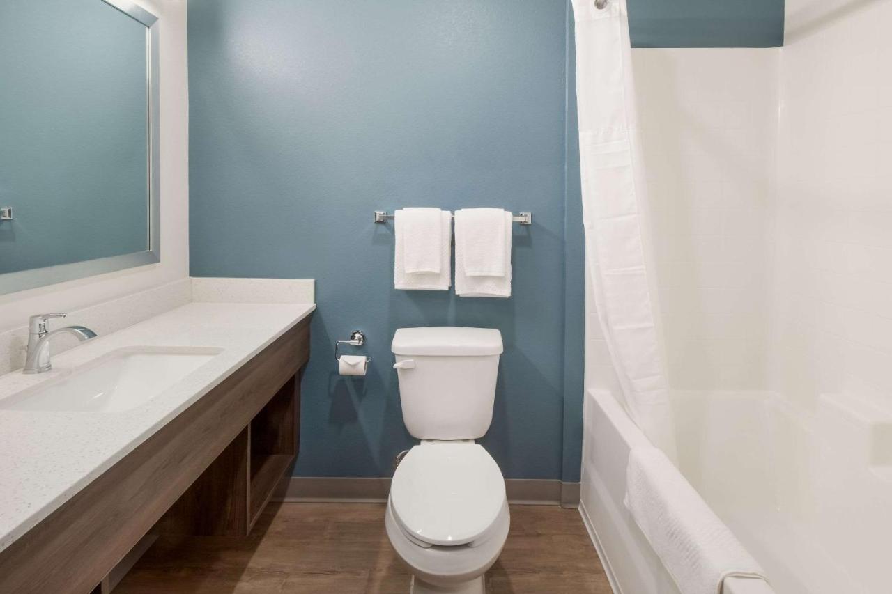 Standard King Room - Non Smoking at Woodspring Suites Mesa Chandler