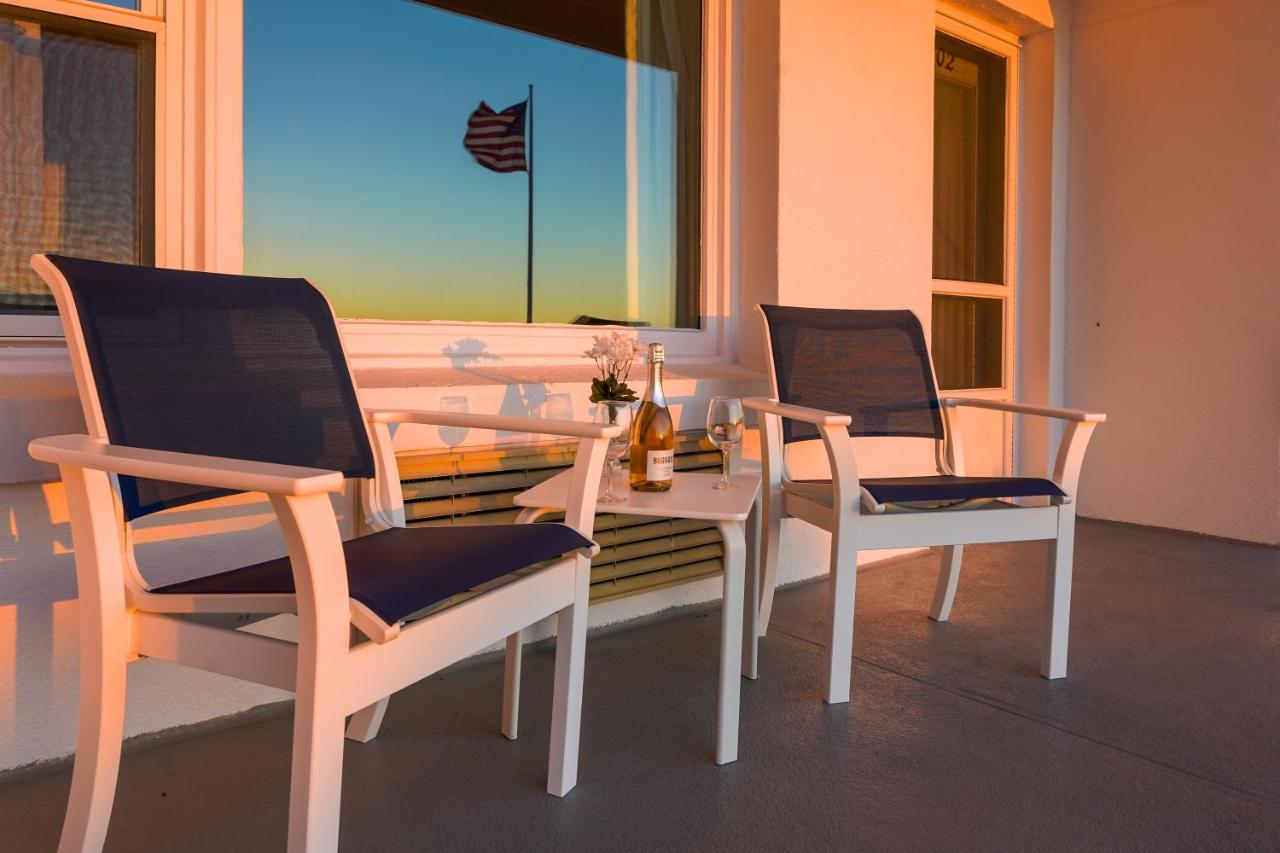 | Atlantis Oceanfront Inn Gloucester