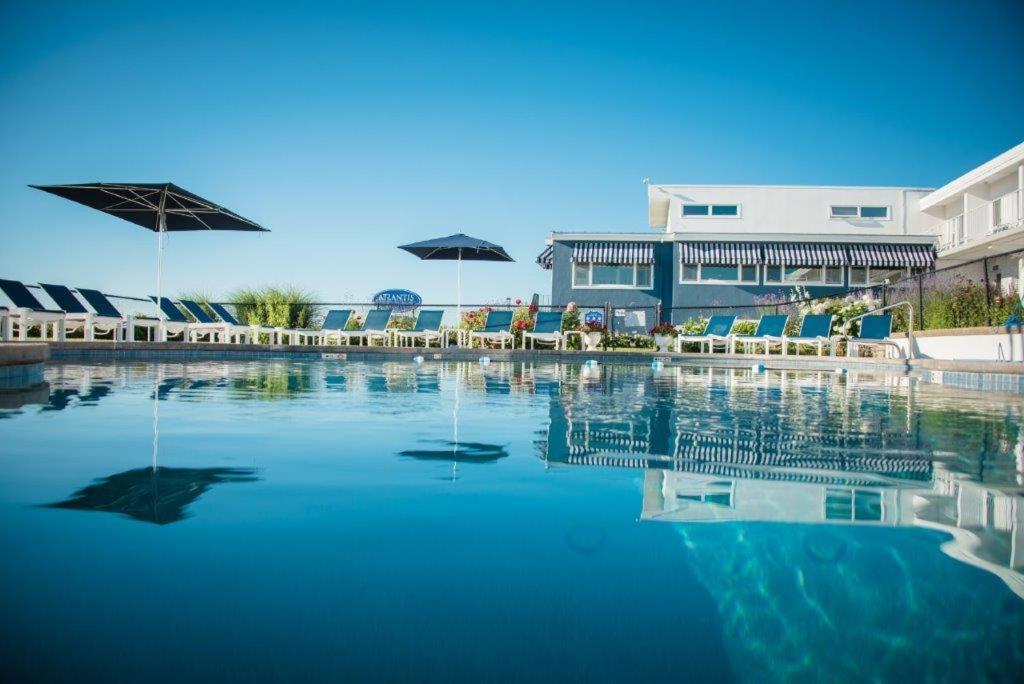 | Atlantis Oceanfront Inn Gloucester